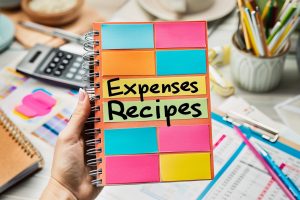Comment tenir un cahier de recettes de dépenses ?